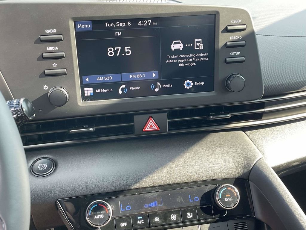New 2026 Hyundai Elantra SEL Sport FWD image 18