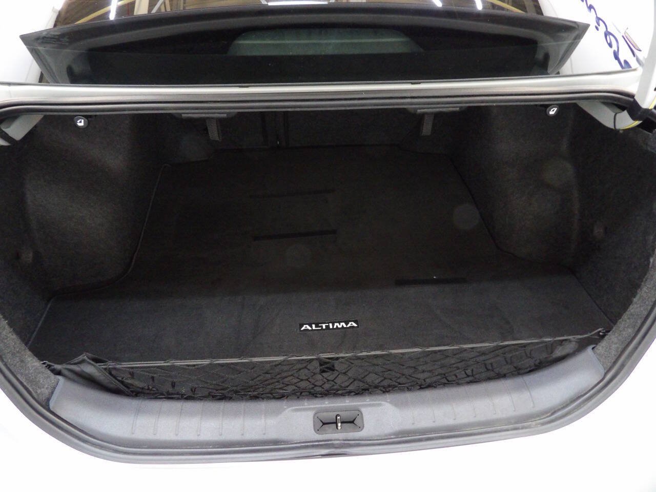 Used 2020 Nissan Altima 2.5 SR w/ Premium Package AWD/4WD image 13
