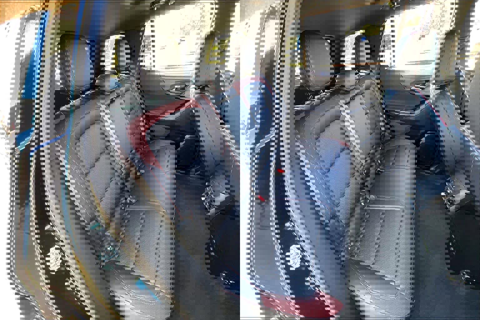 Used 2025 Chevrolet Equinox RS w/ Safety and Technology Package image 18