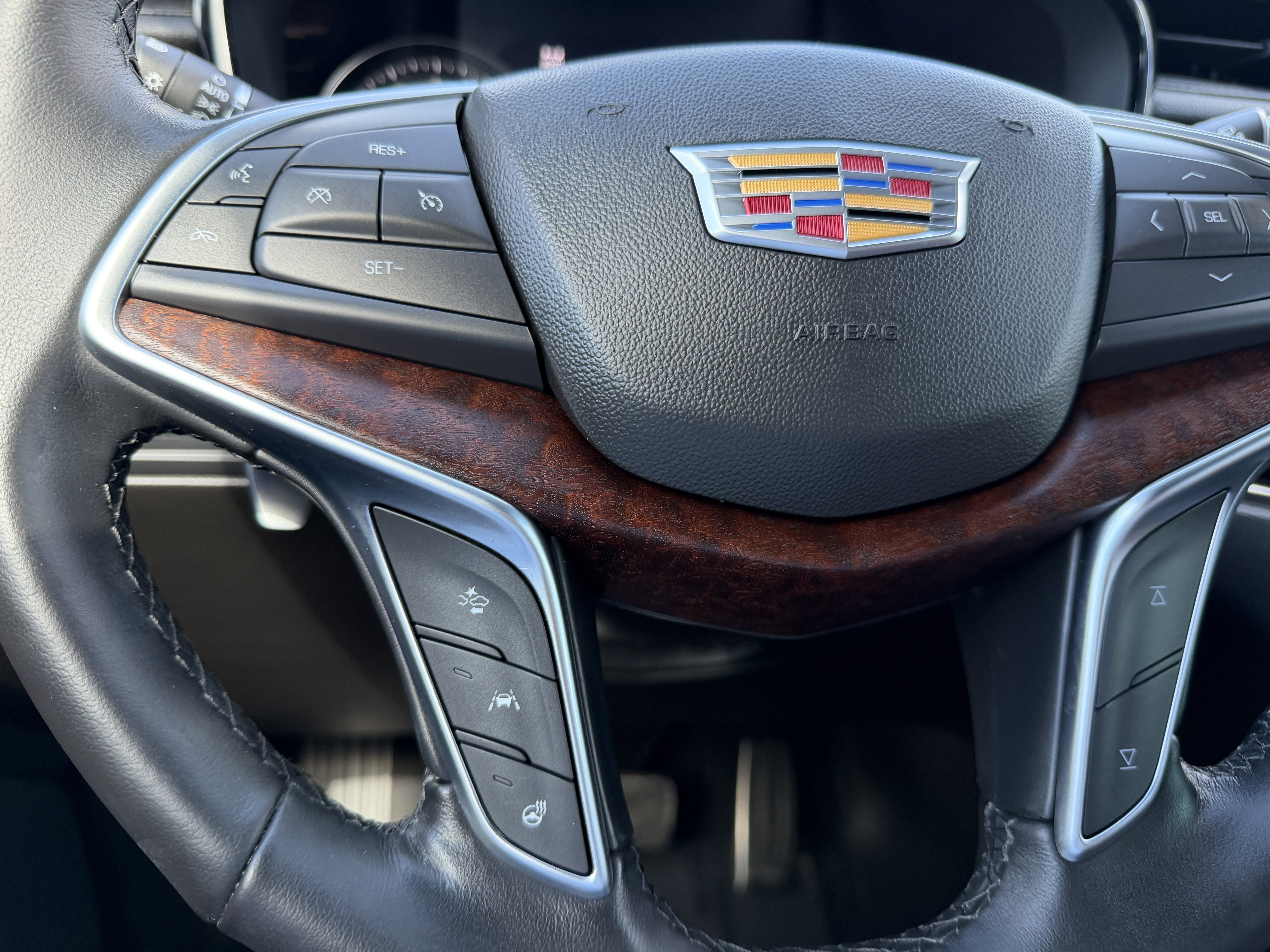 Certified 2022 Cadillac XT5 Sportv w/ Technology Package image 29