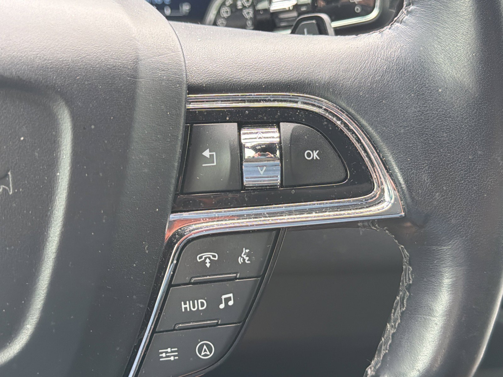 Used 2023 Lincoln Navigator Reserve AWD/4WD image 30