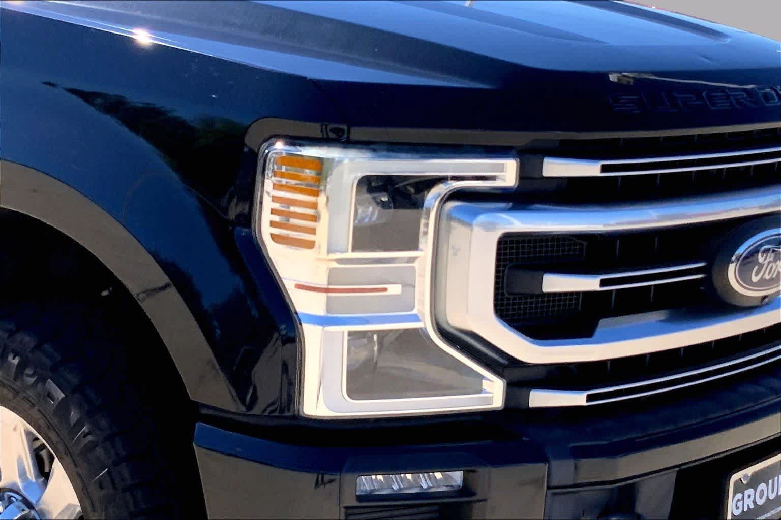 Used 2020 Ford F250 Platinum w/ FX4 Off-Road Package AWD/4WD image 26