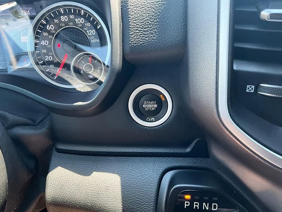 Used 2020 RAM 1500 Big Horn AWD/4WD image 18