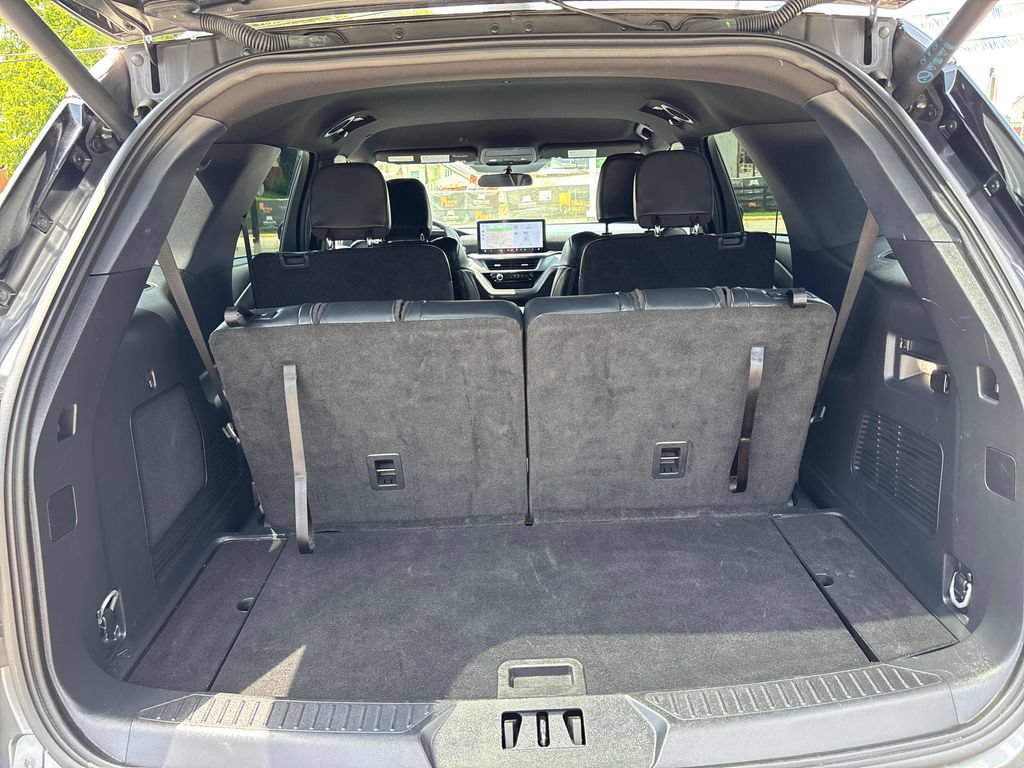 Used 2025 Ford Explorer ST-Line AWD/4WD image 26