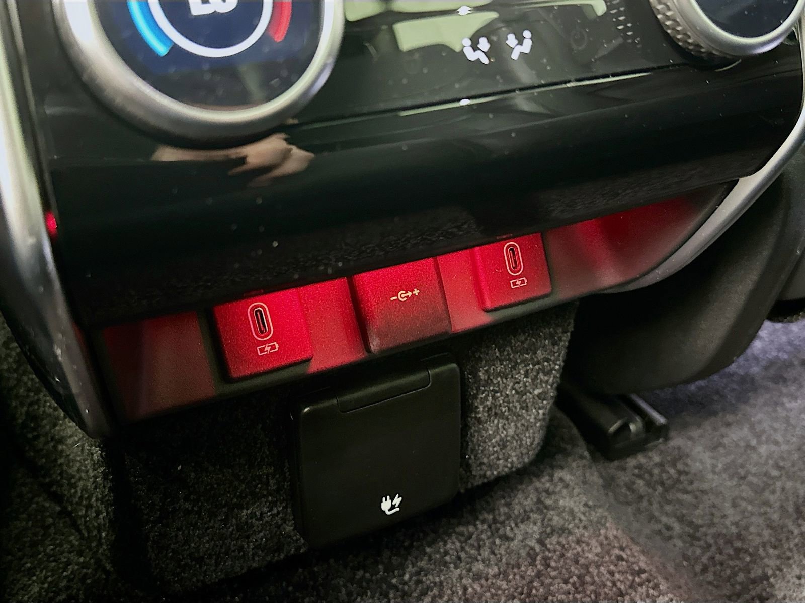 New 2026 Land Rover Range Rover SE AWD/4WD image 33