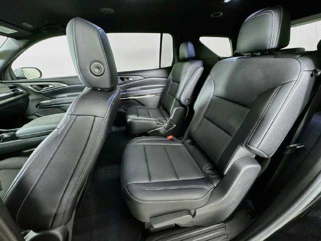 Used 2026 Chevrolet Traverse LT AWD/4WD image 22