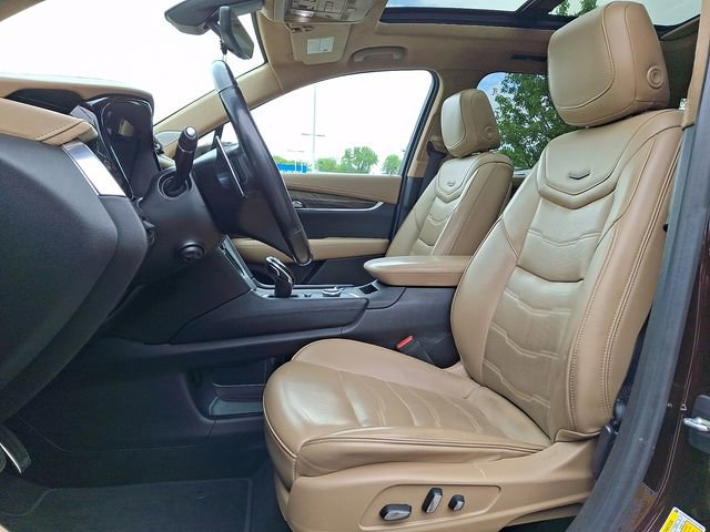 Used 2020 Cadillac XT6 Sport w/ Platinum Package AWD/4WD image 13