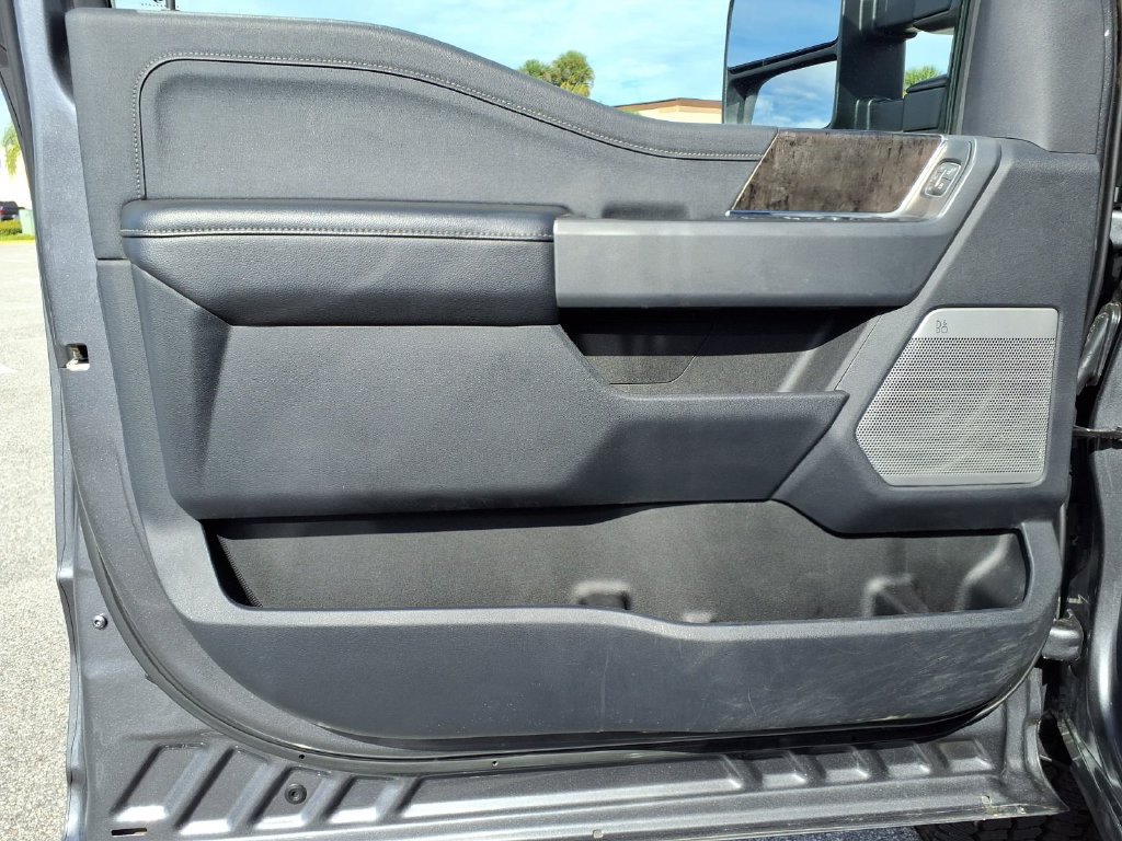 Used 2024 Ford F250 Lariat w/ Lariat Ultimate Package AWD/4WD image 23