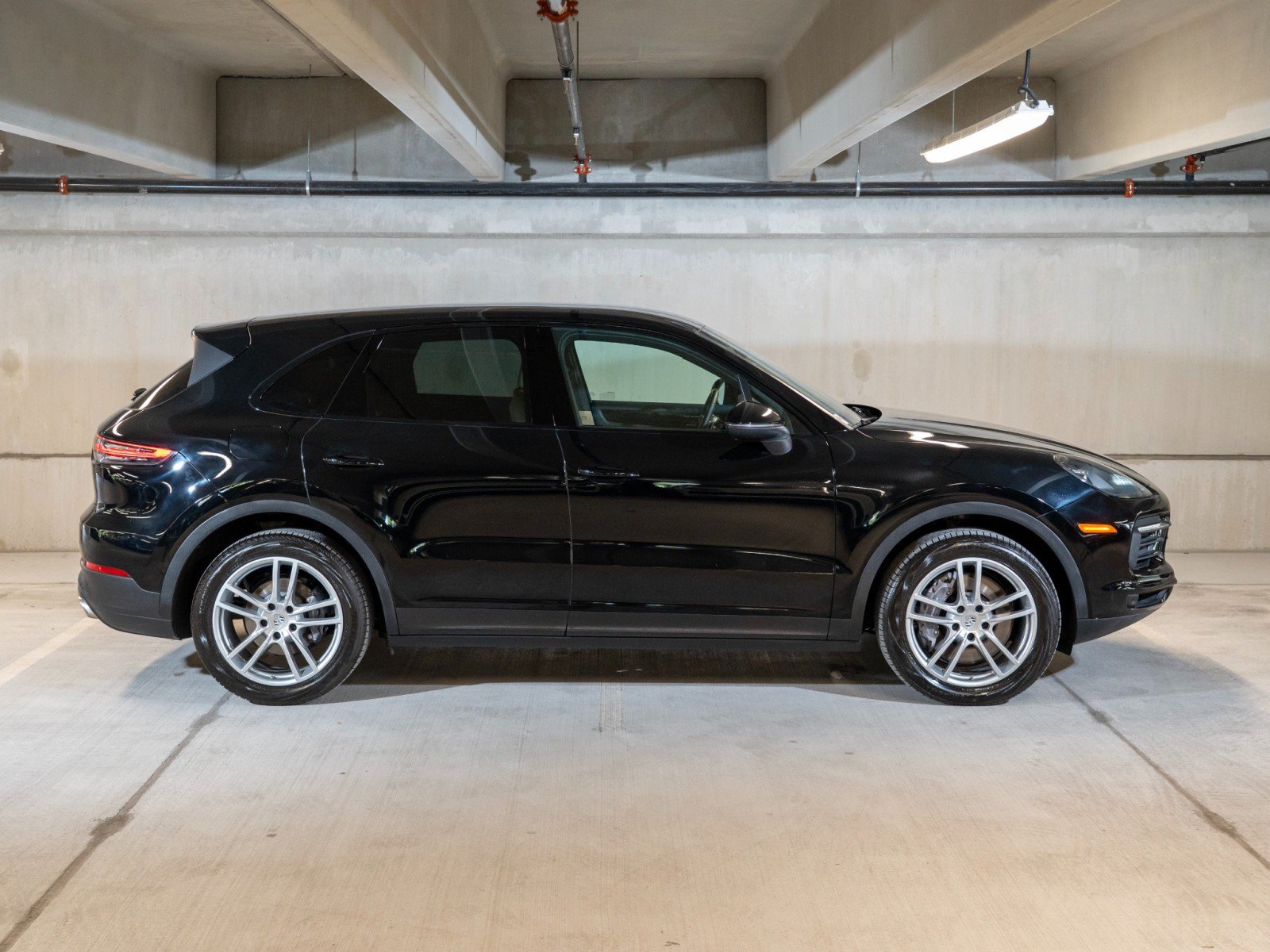 Certified 2022 Porsche Cayenne AWD/4WD image 8