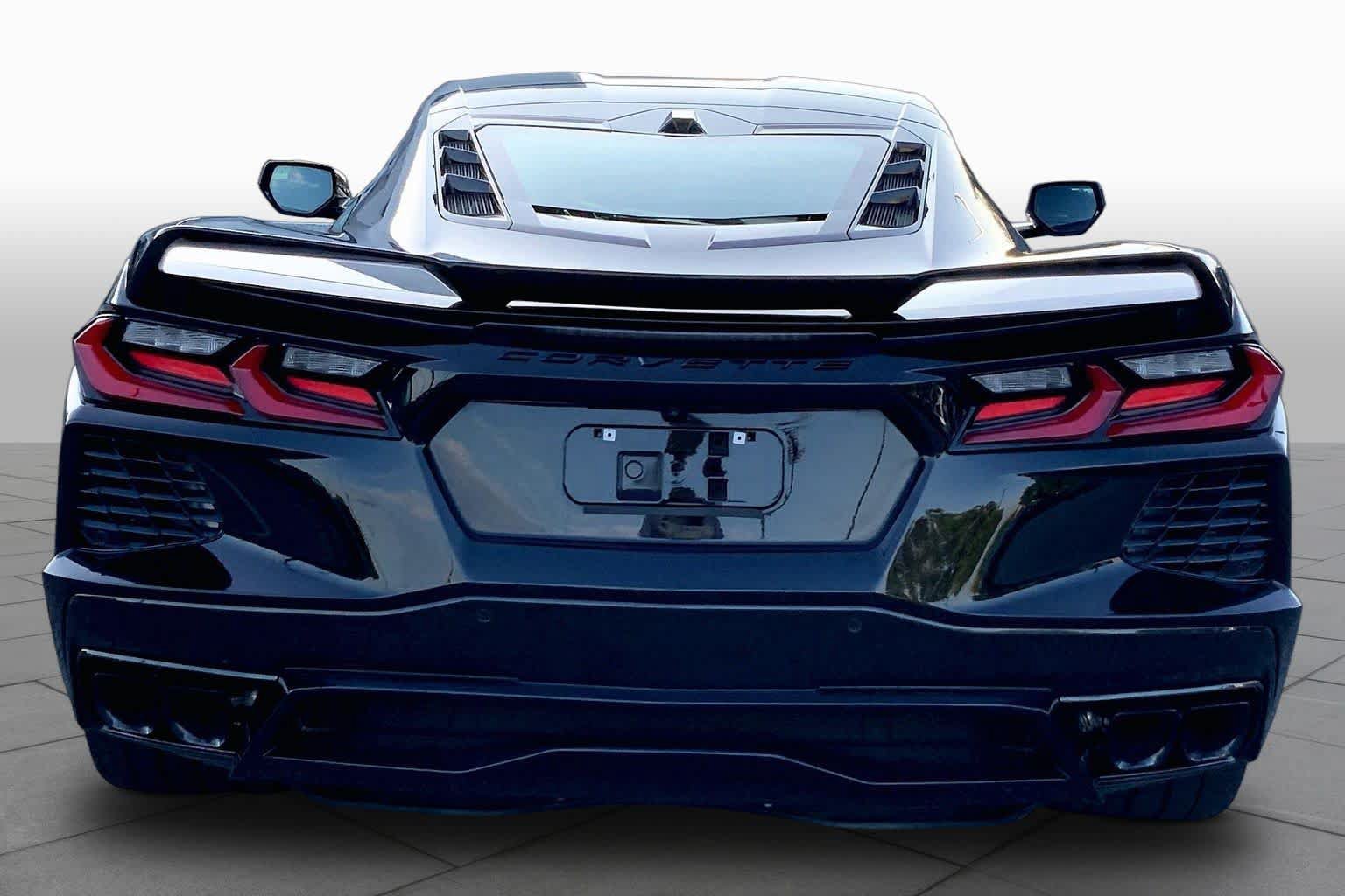 Used 2024 Chevrolet Corvette Stingray Premium Cpe w/ Z51 Performance Package RWD image 5