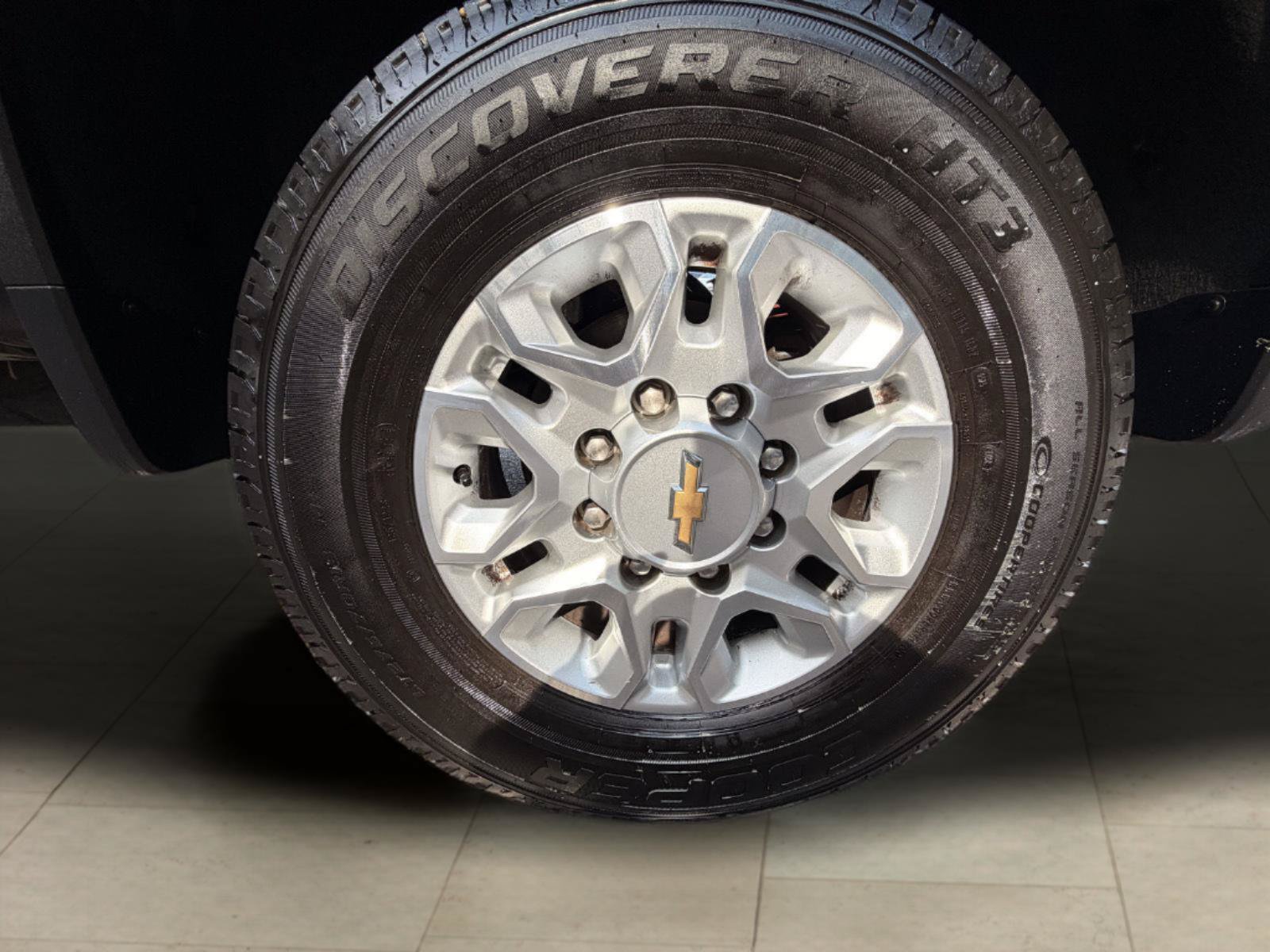 Used 2024 Chevrolet Silverado 2500 LTZ w/ LTZ Convenience Package AWD/4WD image 10