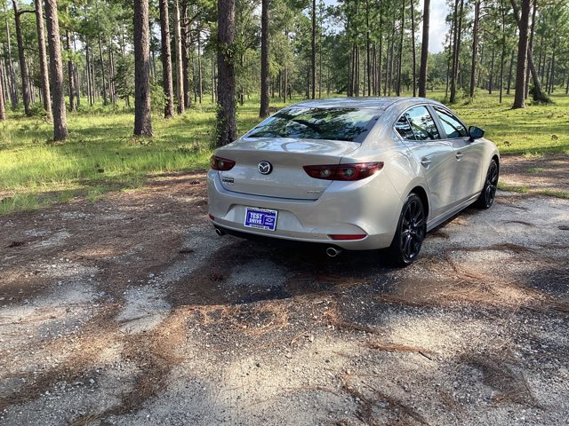 Used 2024 MAZDA MAZDA3 s FWD image 5