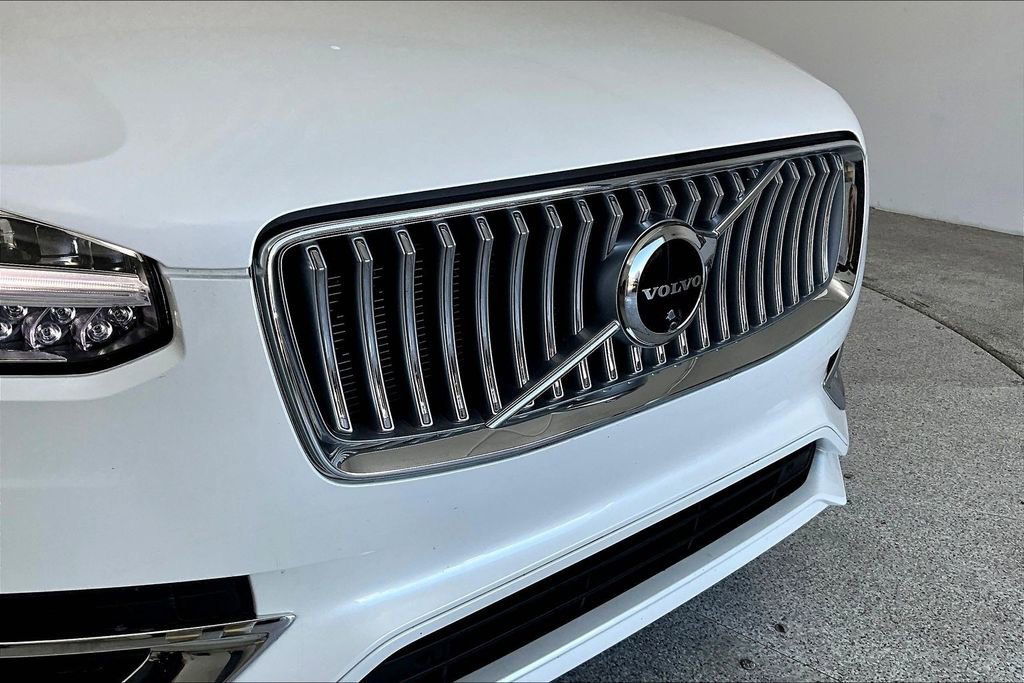 Used 2024 Volvo XC90 B6 Ultimate w/ Lounge Package image 36