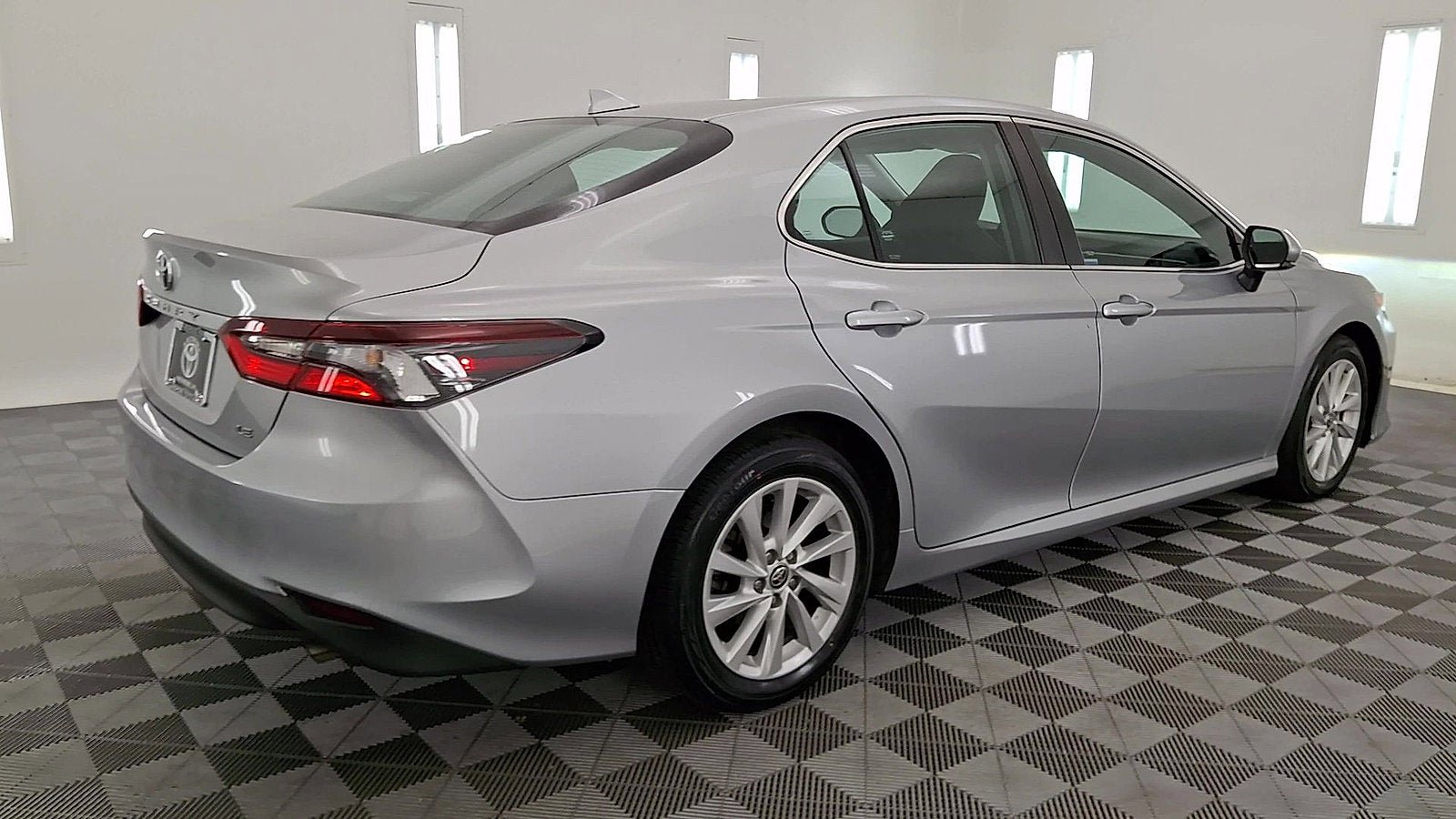 Certified 2023 Toyota Camry LE FWD image 4