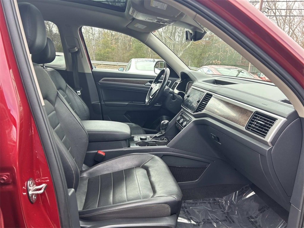 Used 2019 Volkswagen Atlas SEL Premium image 19