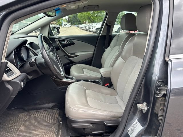 Used 2013 Buick Verano FWD image 13