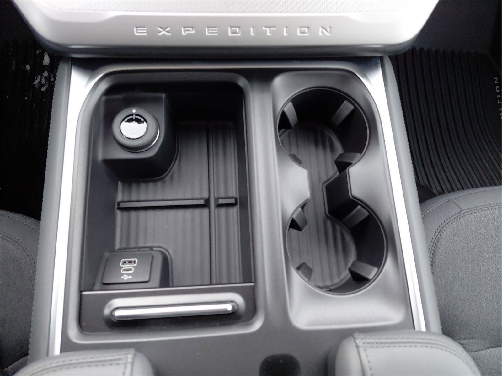 New 2026 Ford Expedition Max Active AWD/4WD image 32