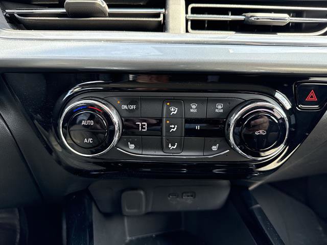 Used 2024 Chevrolet Trax LT w/ Driver Confidence Package FWD image 17