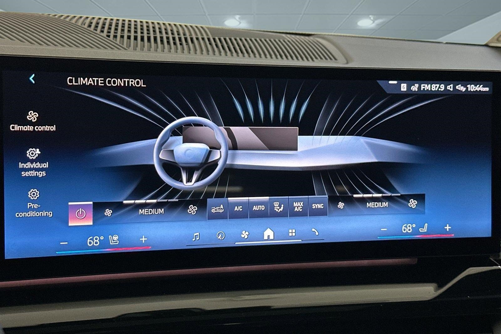 Used 2026 BMW 530i w/ Premium Package RWD image 26