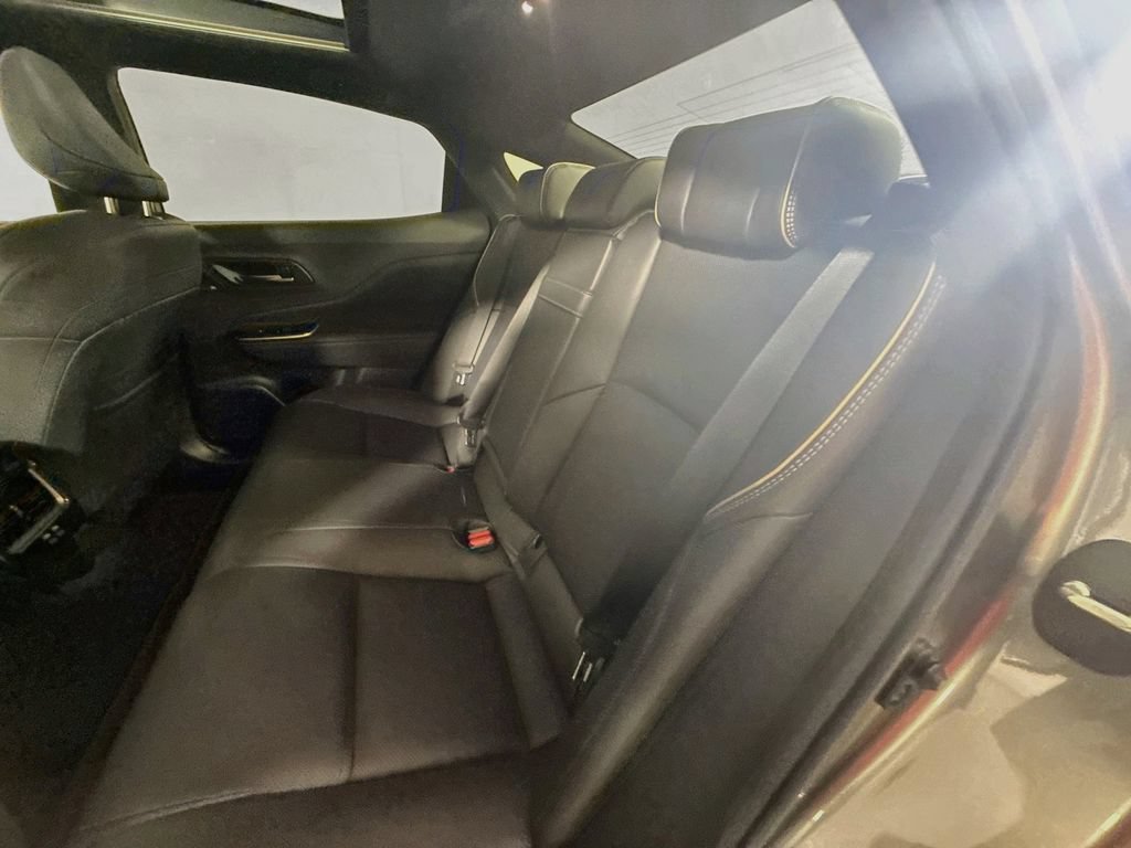 Certified 2024 Toyota Crown AWD/4WD image 23