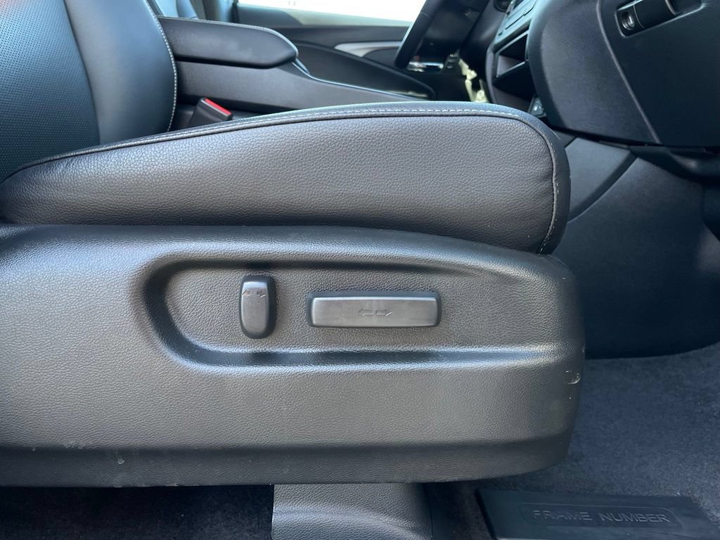 Certified 2025 Honda Ridgeline RTL image 30