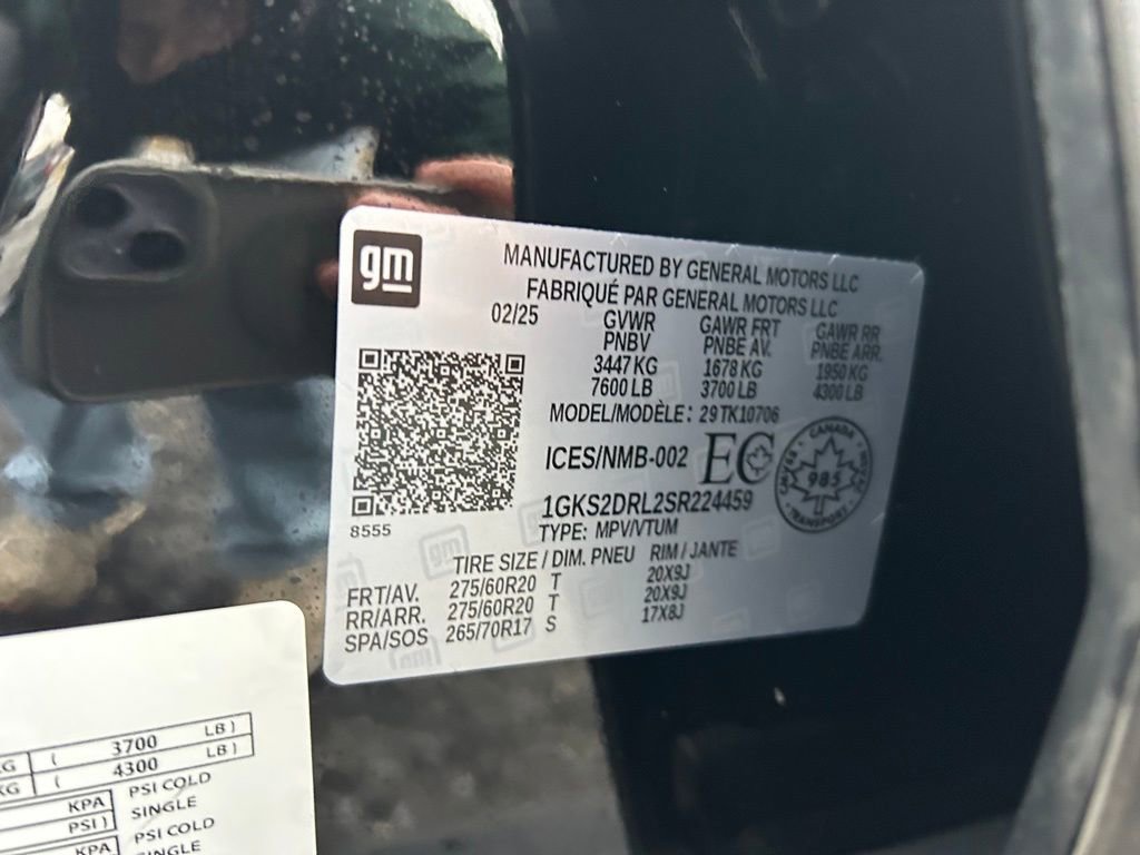 Used 2025 GMC Yukon Denali w/ Sun & Power Step Package image 29