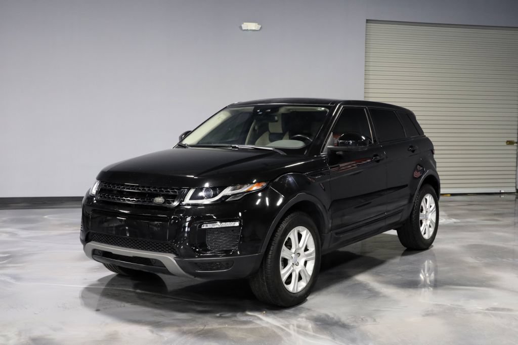 Used 2018 Land Rover Range Rover Evoque SE AWD/4WD image 3