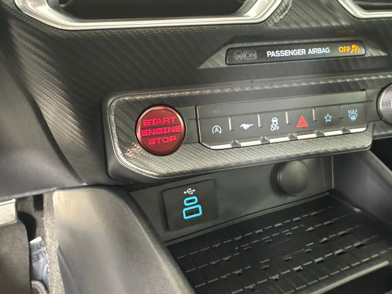 Used 2024 Ford Mustang GT Premium image 19