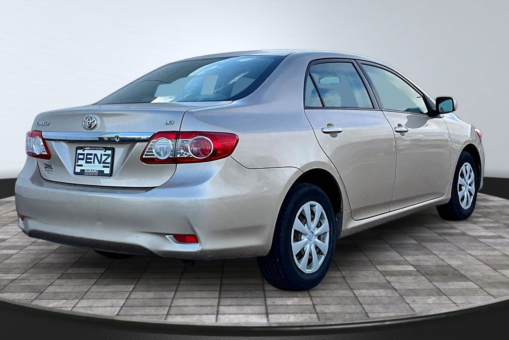 Used 2011 Toyota Corolla LE FWD image 6