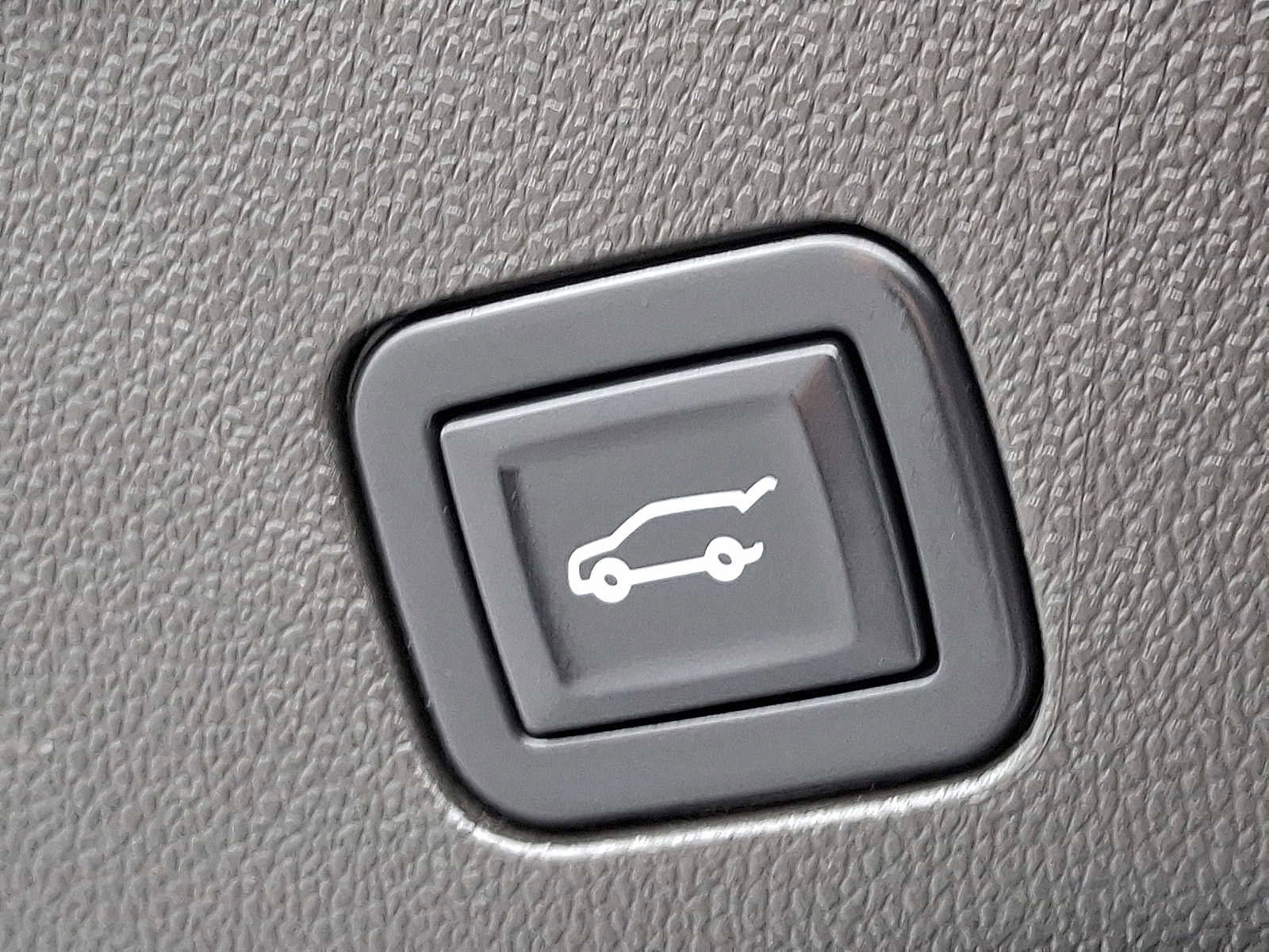 Used 2022 Chevrolet Tahoe Z71 w/ Luxury Package image 30