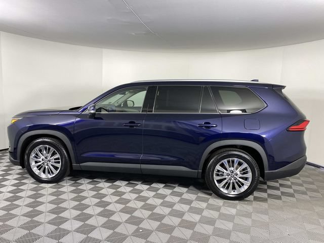 Used 2024 Toyota Grand Highlander AWD image 5