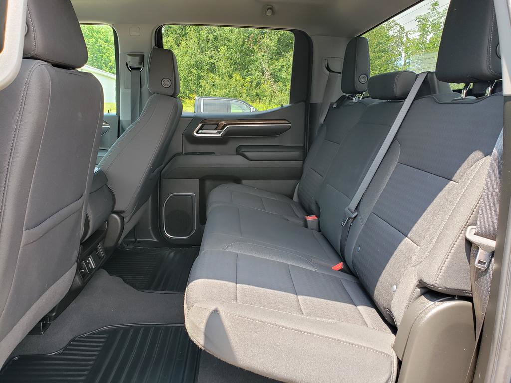 Used 2022 Chevrolet Silverado 1500 LT AWD/4WD image 13