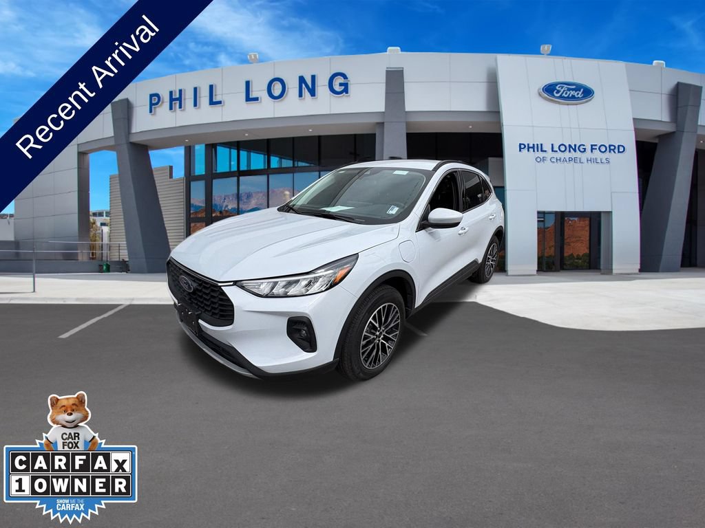 Used 2025 Ford Escape SE FWD image 1
