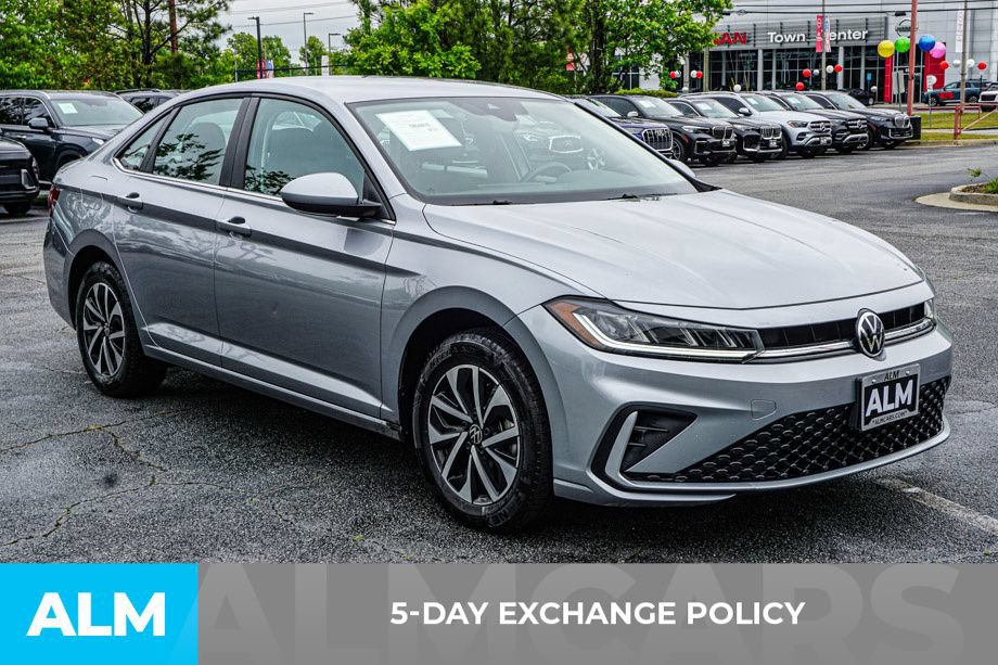 Used 2025 Volkswagen Jetta S FWD image 3