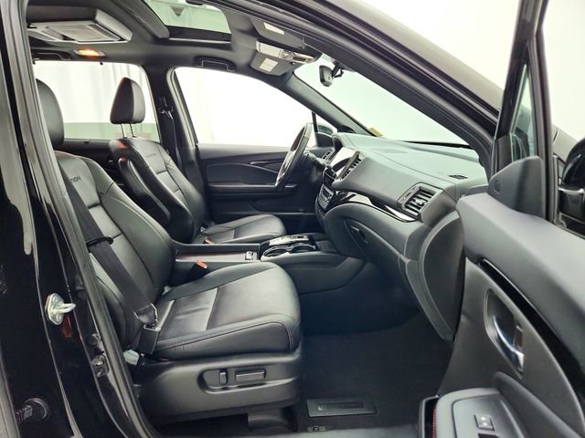 Used 2022 Honda Pilot Black Edition image 14