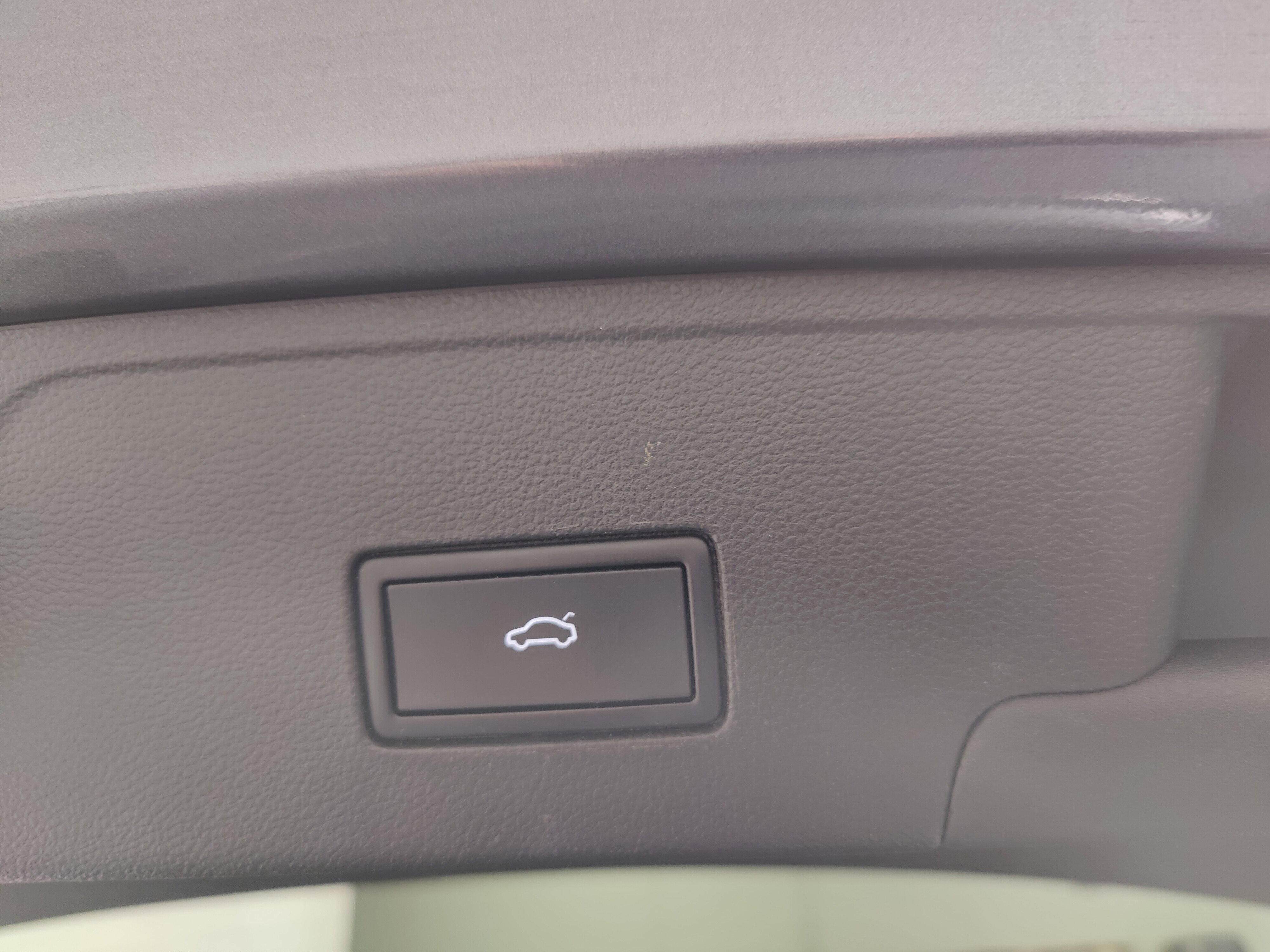 Certified 2023 Volkswagen Atlas Cross Sport SEL image 16