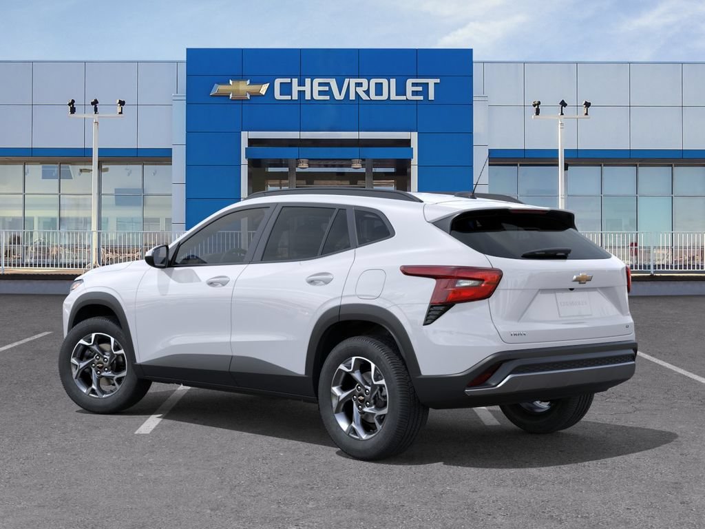 New 2026 Chevrolet Trax LT w/ Driver Confidence Package FWD image 3