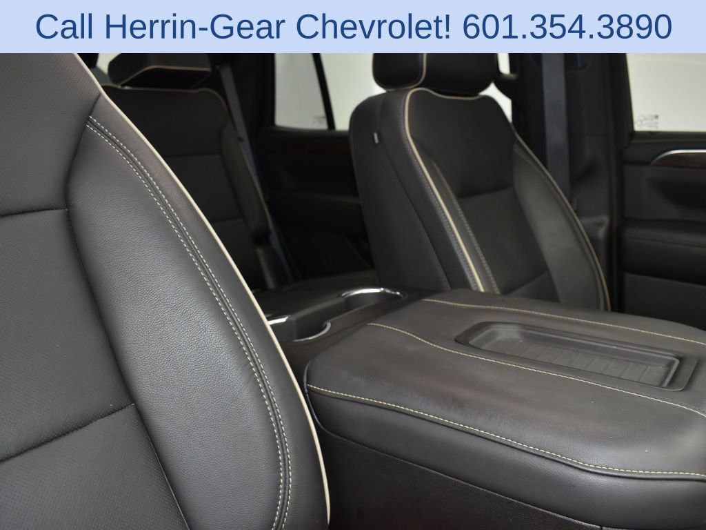 Used 2021 Chevrolet Tahoe Premier w/ Premium Package RWD image 27
