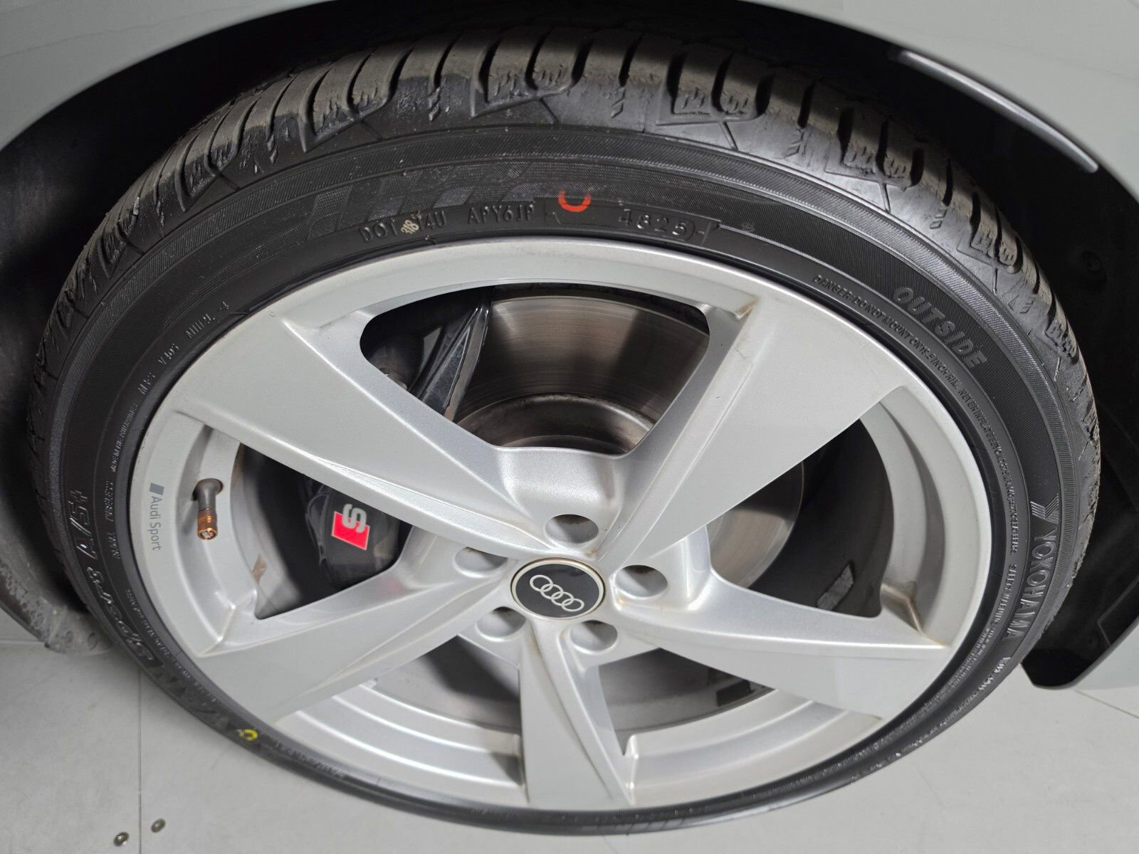 Used 2021 Audi S4 Premium Plus w/ Premium Plus Package image 12