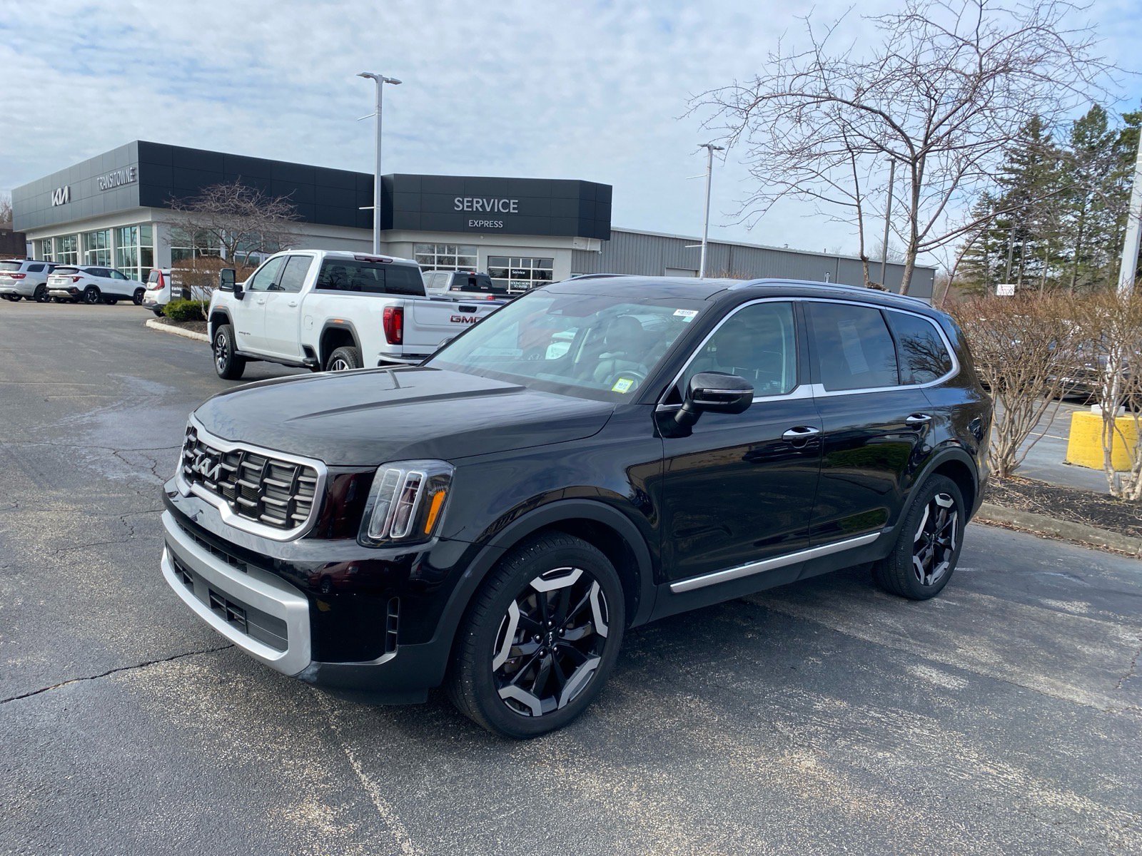 Certified 2023 Kia Telluride S w/ S Sunroof Package image 4