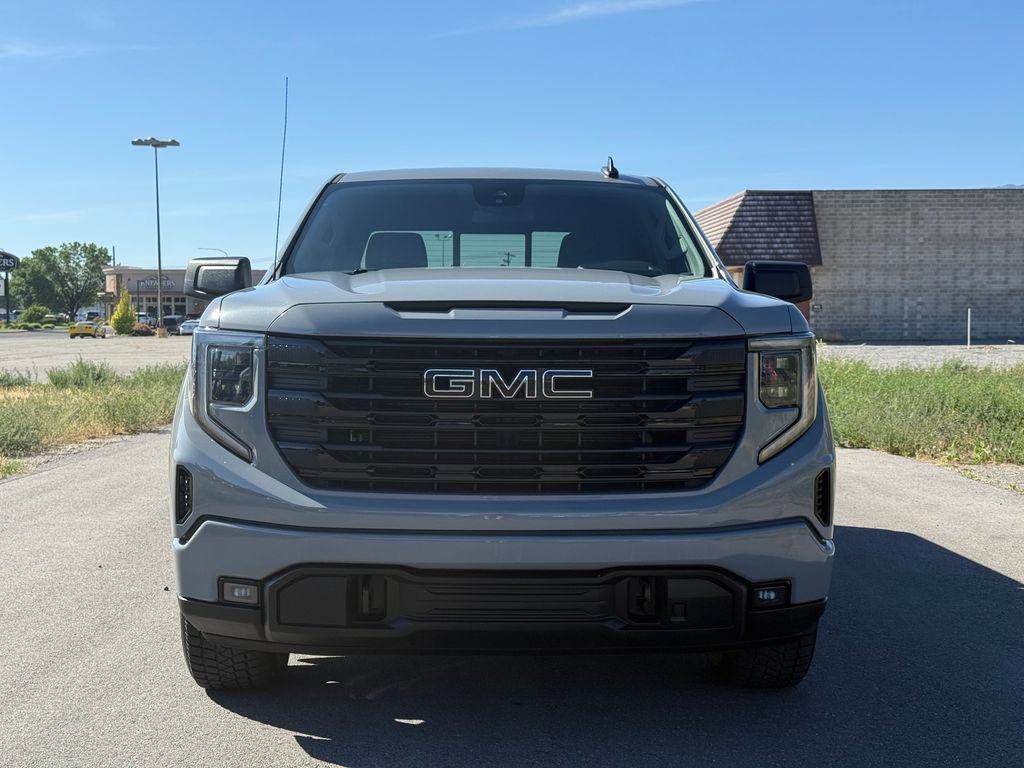 Used 2024 GMC Sierra 1500 Elevation w/ Preferred Package AWD/4WD image 4