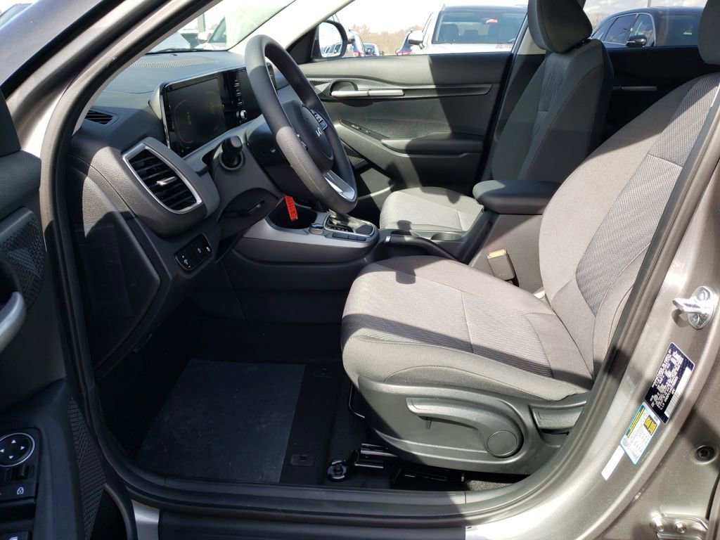 New 2026 Kia Seltos LX image 14