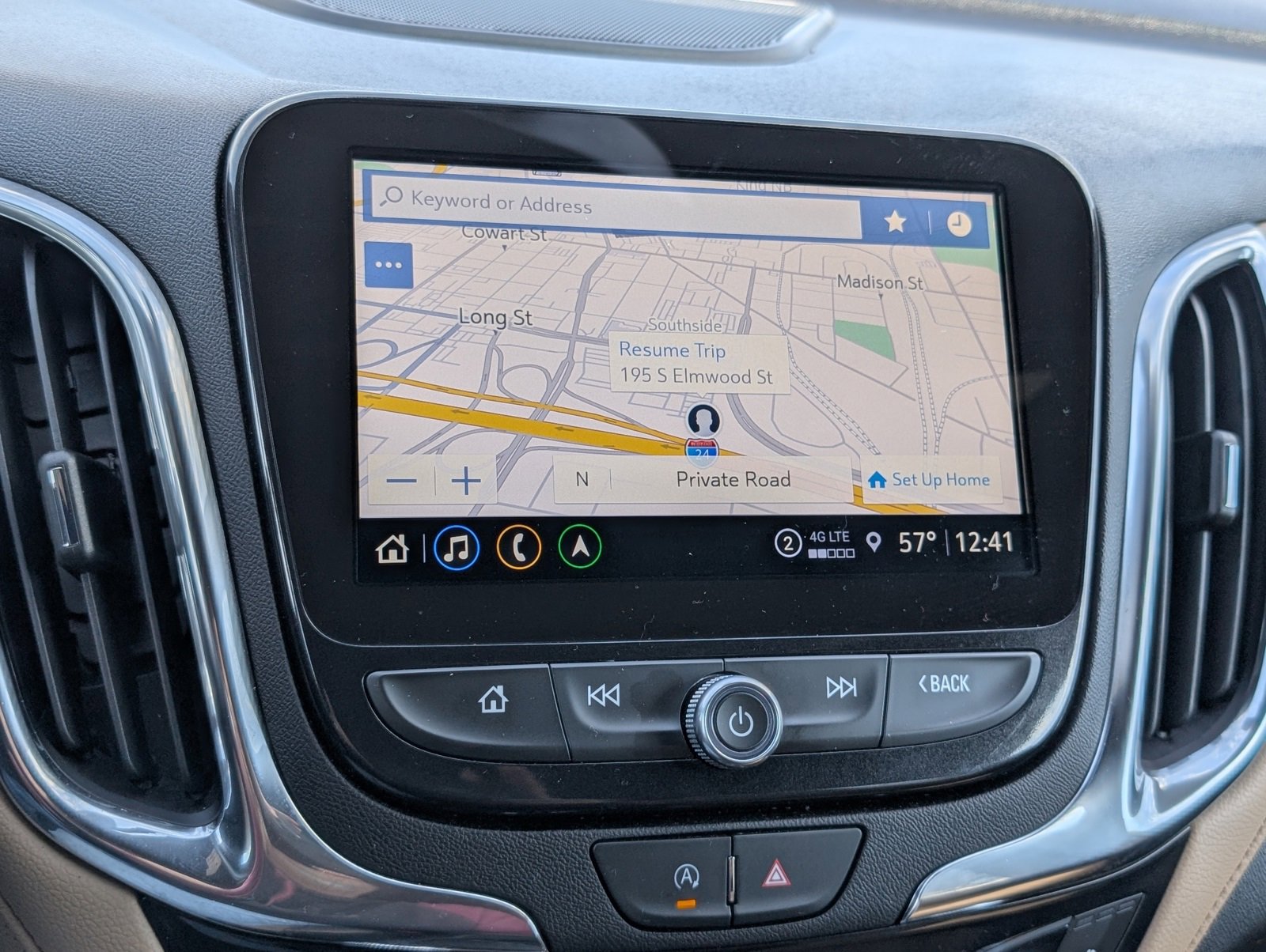 Used 2024 Chevrolet Equinox Premier image 9