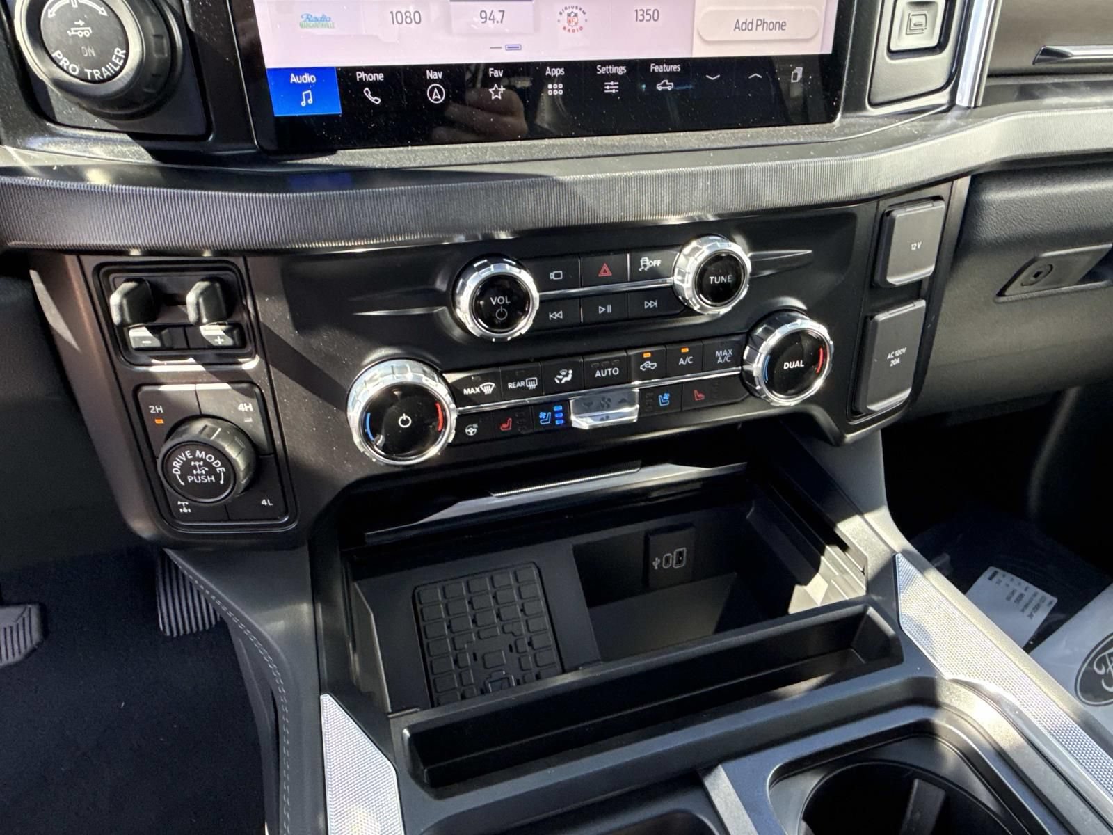New 2027 Ford F350 Platinum w/ Tremor Off-Road Package AWD/4WD image 16