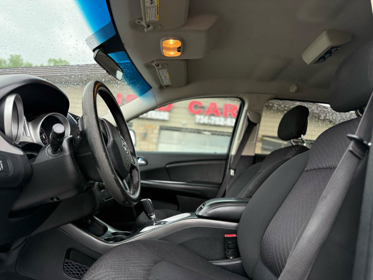 Used 2015 Dodge Journey SXT w/ Flexible Seating Group FWD image 11