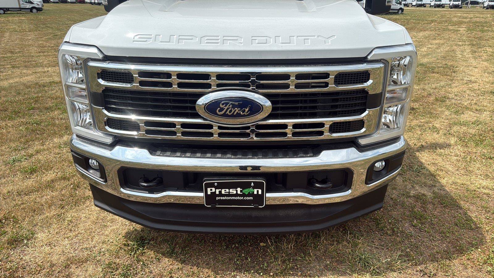 New 2025 Ford F350 XL w/ XL Chrome Package AWD/4WD image 26