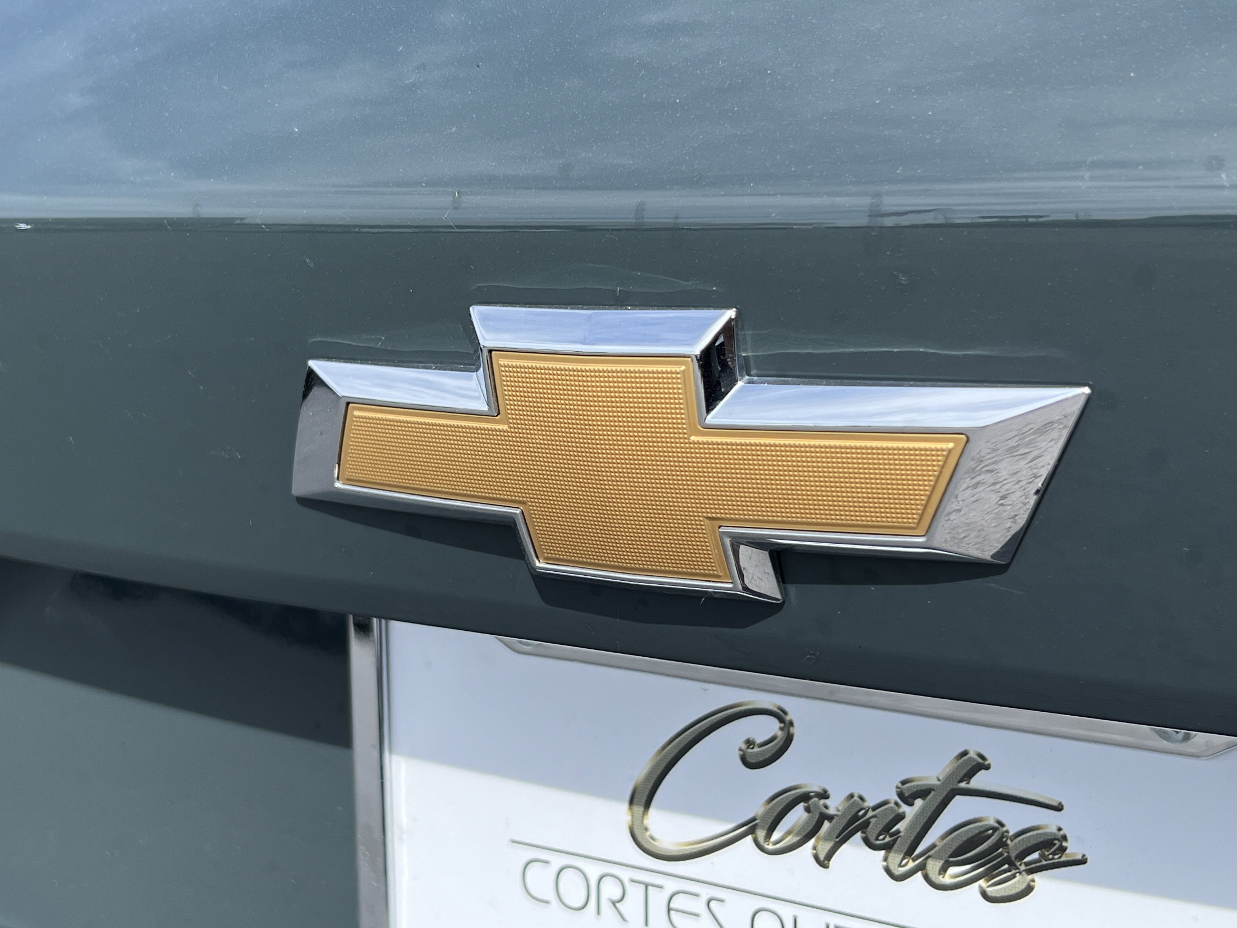 Used 2025 Chevrolet Trax LT FWD image 8