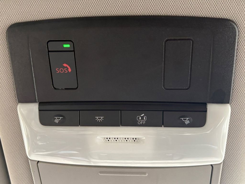 Used 2023 Nissan Rogue SV image 29