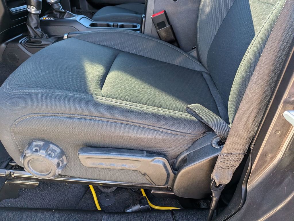 Used 2020 Jeep Wrangler Unlimited Sport S image 16