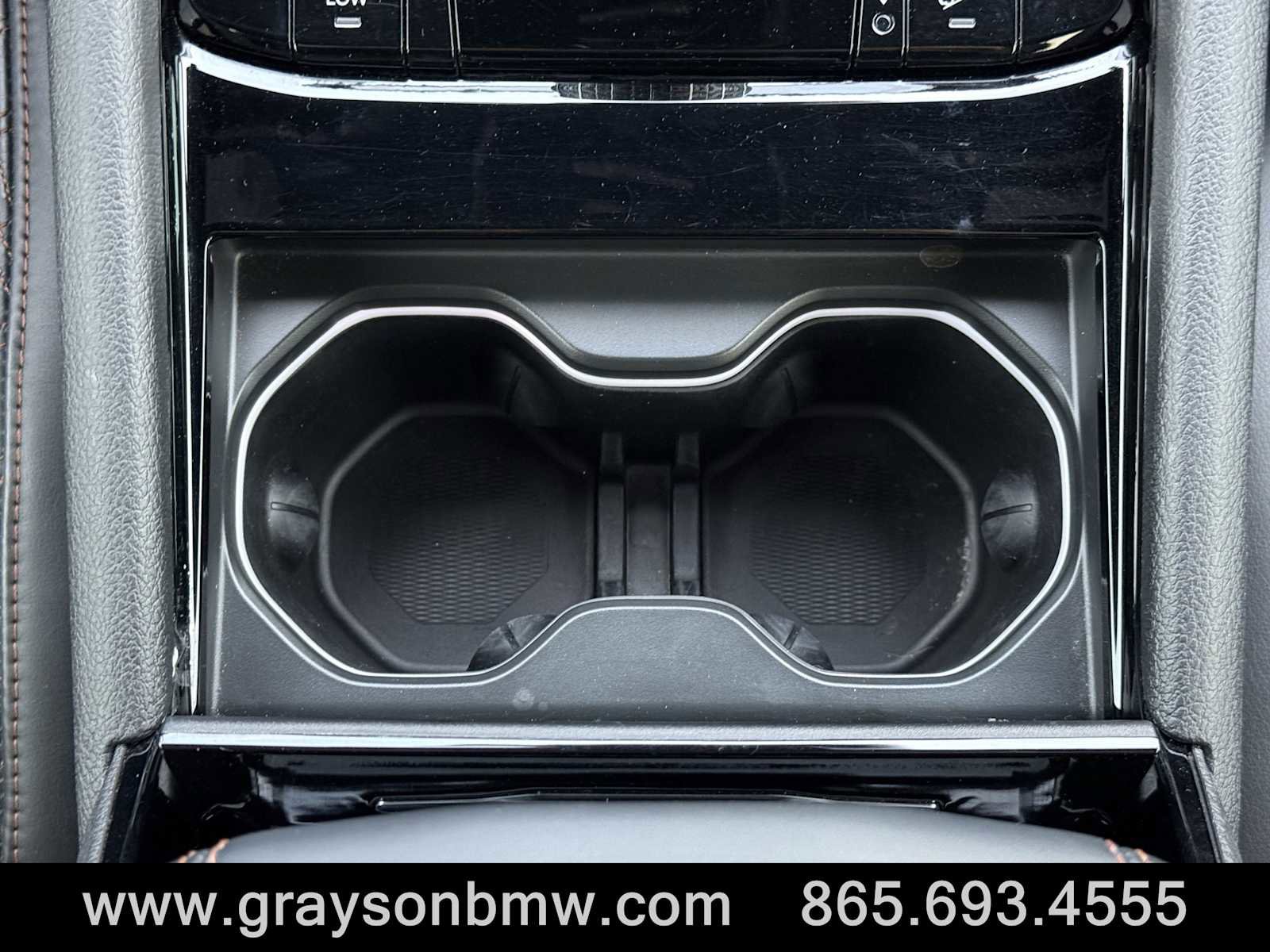 Used 2022 Jeep Grand Cherokee Summit w/ Luxury Tech Group V image 21